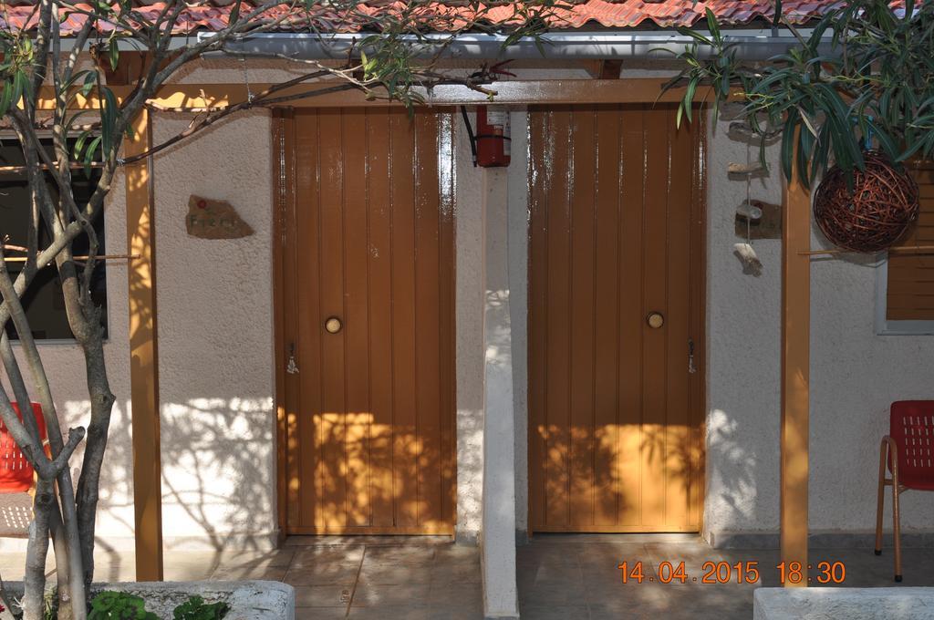 Rogakia Village Est. 1983 Zóla Oda fotoğraf